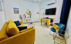 Trapani Centro Storico Apartment, Great Central Location! All New Furniture And Appliances!